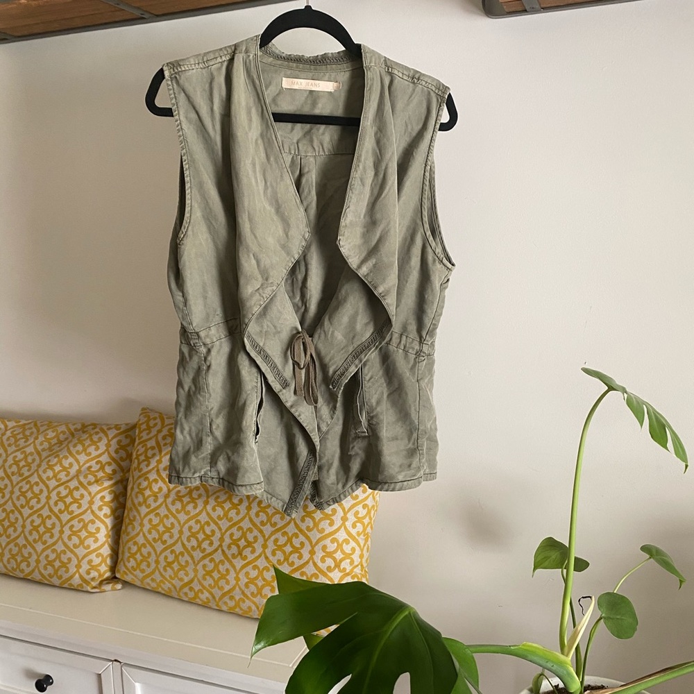 Max Jeans Hunter Green Vest - Picture 4 of 7